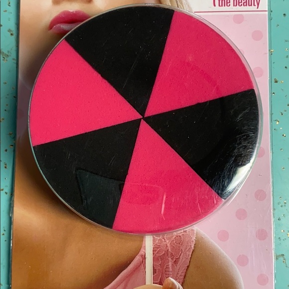 Cricket pretty pop makeup spong - Picture 2 of 2